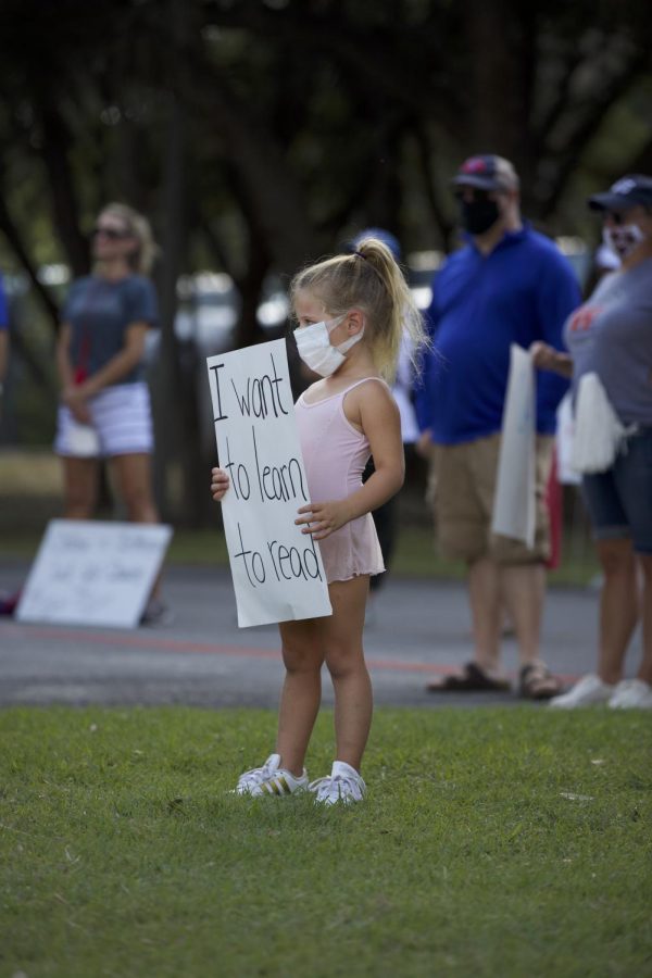 A divided district: groups emerge online to debate how and and when Eanes’ staff and students should return to in-person school